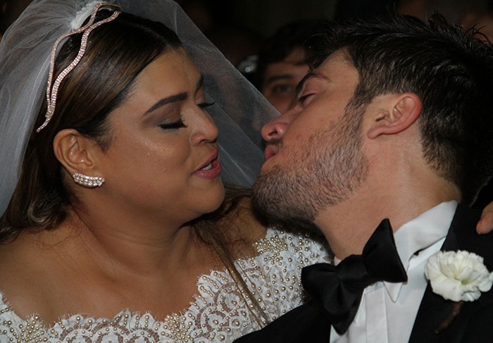 Photo of Com festa avaliada em  R$ 2 milhões, Preta Gil se casa  aos 40 anos