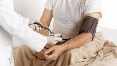 Photo of Homem dorme usando nove anéis penianos e vai parar no hospital