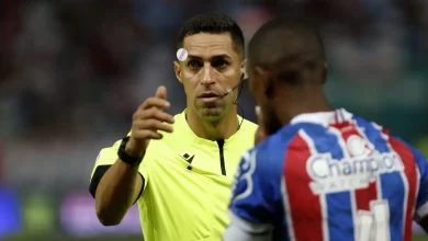 Photo of Árbitro de Pernambuco comanda jogo entre Bahia e Fortaleza na Fonte