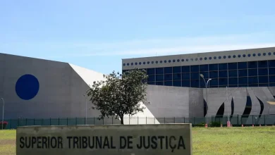 Photo of STJ paga até R$ 349 mil em um mês a ministros aposentados beneficiados por penduricalhos