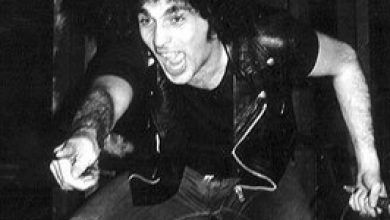 Photo of Primeiro vocalista da banda Iron Maiden morre aos 69 anos