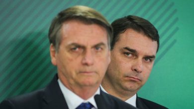 Photo of “Querem matar Bolsonaro”, afirma Flávio Bolsonaro em postagens nas redes sociais