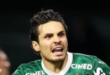 Photo of Palmeiras tem noite mágica, goleia LDU e pega Flamengo na final da Libertadores