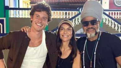 Photo of Ivete Sangalo leva Shawn Mendes para conhecer o Candyall Guetho Square e Carlinhos Brown