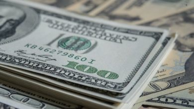 Photo of Dólar fecha em queda e Ibovespa recua em dia de alta volatilidade na bolsa de valores