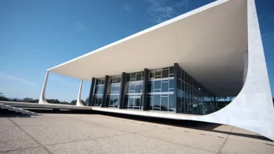 Photo of STF suspende bloqueio de contas existentes em apostas online para beneficiários de programas sociais
