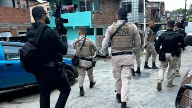 Photo of Forças de segurança deflagram operação contra grupo criminoso das canetas emagrecedoras em Salvador