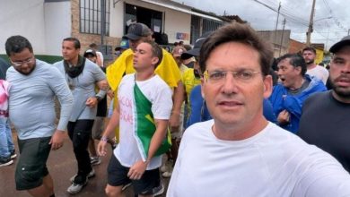 Photo of João Roma participa de caminhada ao lado de Nikolas Ferreira em defesa de Bolsonaro
