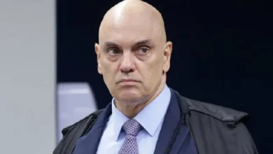 Photo of Alexandre de Moraes cancela sindicância e proíbe CFM de instaurar procedimento para apurar queda de Bolsonaro