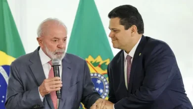 Photo of Lula e Alcolumbre acertam indicação ao STF após reunião no Palácio da Alvorada, diz colunista