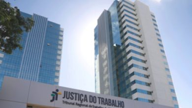 Photo of Vendedora é demitida após ser flagrada trabalhando em outro lugar