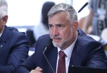 Photo of Lula anuncia Paulo Pimenta como novo líder do governo na Câmara dos Deputados