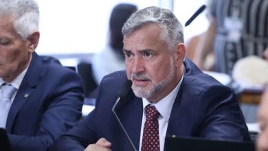 Photo of Lula anuncia Paulo Pimenta como novo líder do governo na Câmara dos Deputados