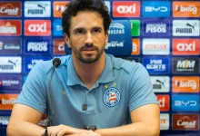 Photo of Auxiliar de Ceni detalha escolhas por Gilberto e Willian José, mas admite: “A gente pecou muito”