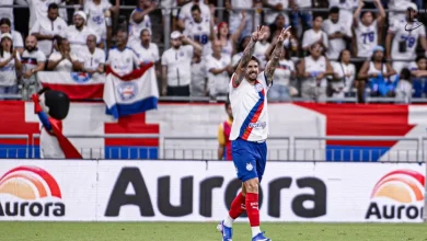 Photo of Everaldo ultrapassa Brocador e Willian José e entra no top-4 de artilheiros da Fonte Nova