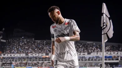 Photo of “Eu sou mimado?”: Neymar discute com torcedores após empate do Santos na Sul-Americana; assista