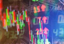 Photo of Ibovespa cai e dólar sobe para R$ 4,96 em dia de tensão global