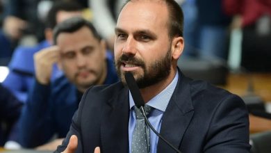 Photo of PGR pede condenação de Eduardo Bolsonaro por coação em processo do STF