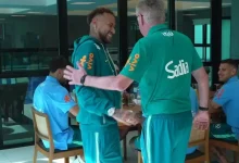 Photo of Neymar passa por exame na panturrilha e vira preocupação no início da preparação da Seleção