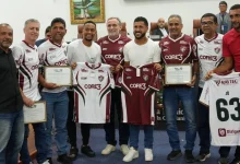 Photo of Fluminense de Feira homenageia ex-jogadores na Câmara Municipal de Feira de Santana