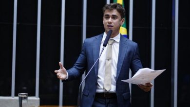 Photo of Nikolas defende direito de pais não enviarem filhos à escola e chama professores de “desconhecidos”