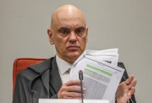 Photo of Alexandre de Moraes autoriza visita de familiares a Jair Bolsonaro durante prisão domiciliar