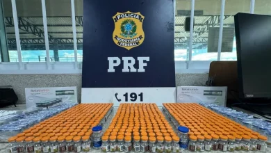 Photo of PRF apreende 720 ampolas de medicamentos emagrecedores e 14 kg de drogas em ônibus de viagem na Bahia