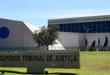 Photo of STJ decide que planos de saúde devem cobrir cirurgias de feminização facial para pessoas trans