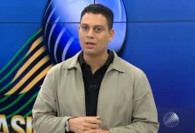 Photo of Ex-apresentador da TV Bahia, Darino Sena, é contido após surto no Centro Histórico de Salvador