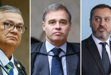 Photo of Dino derruba decisão de Mendonça e manda diretor-geral da PF voltar ao cargo