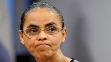Photo of Marina Silva troca número de urna pelo de adversário durante ato de Lula em SP