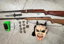 Photo of Jovem mascarado é preso com rifles, drogas e máquina de cartão em Malhada