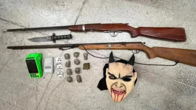 Photo of Jovem mascarado é preso com rifles, drogas e máquina de cartão em Malhada