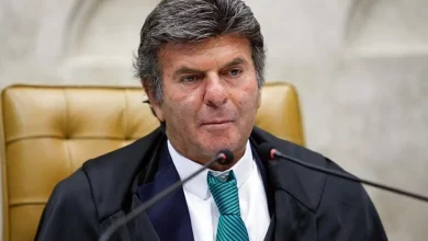 Photo of Fux mantém proibição de bets e convoca audiência com governo, setor de apostas e times de futebol