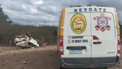 Photo of Empresário morre após carro capotar na BA-233 em Ipirá
