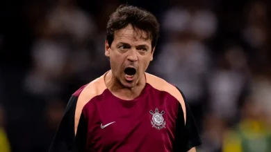 Photo of Fernando Diniz é demitido do Corinthians após derrota para o Inter na volta do Brasileirão